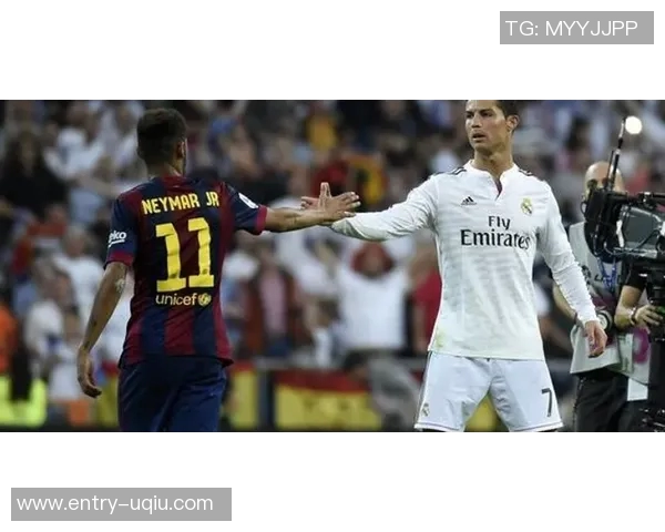 穆勒点评C罗与梅西的场上表现差异分析与射手特质探讨